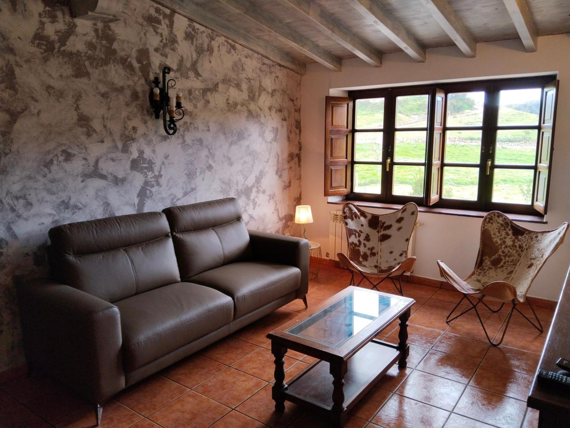 Apartamentos La Roblera Orena Exterior photo